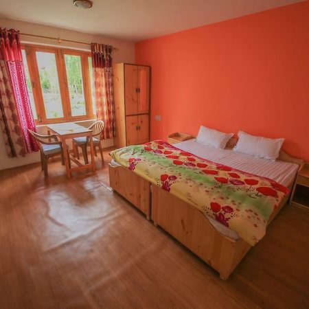 Tsetan Guest House 레 외부 사진