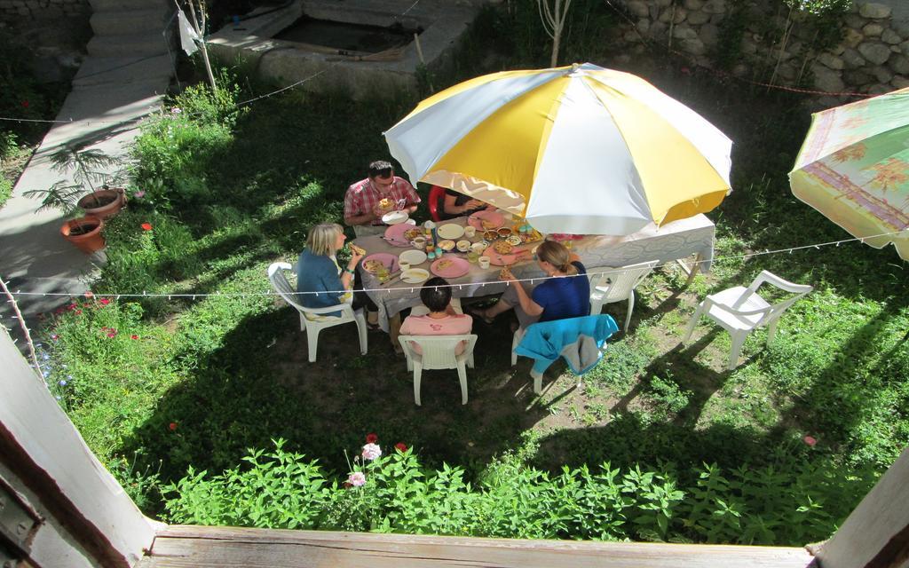 Tsetan Guest House 레 외부 사진