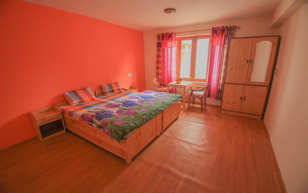 Tsetan Guest House 레 외부 사진