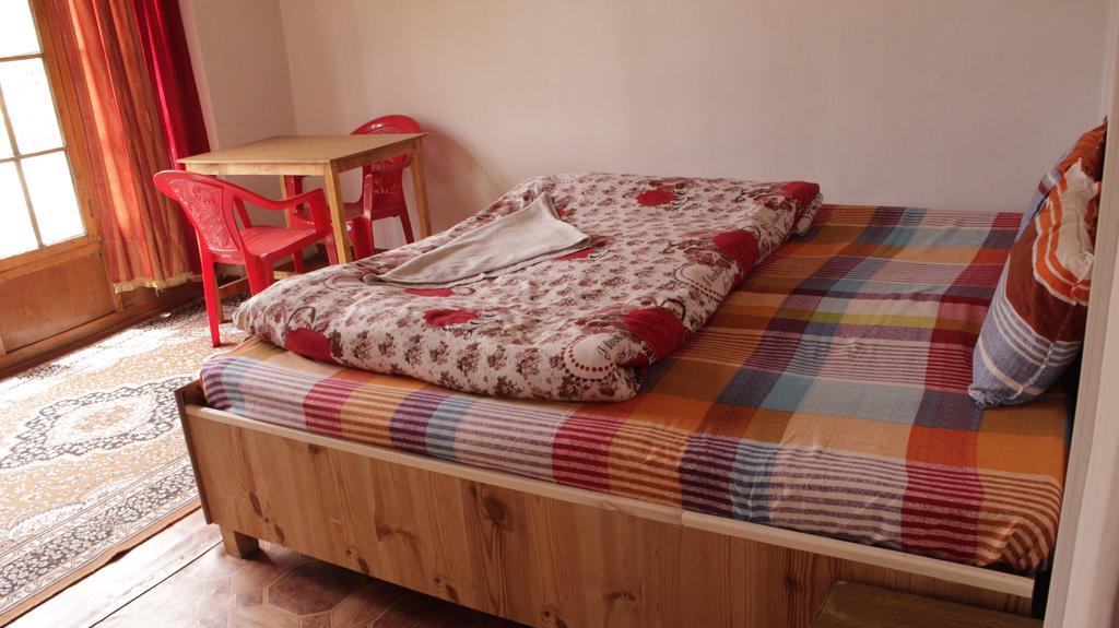 Tsetan Guest House 레 외부 사진