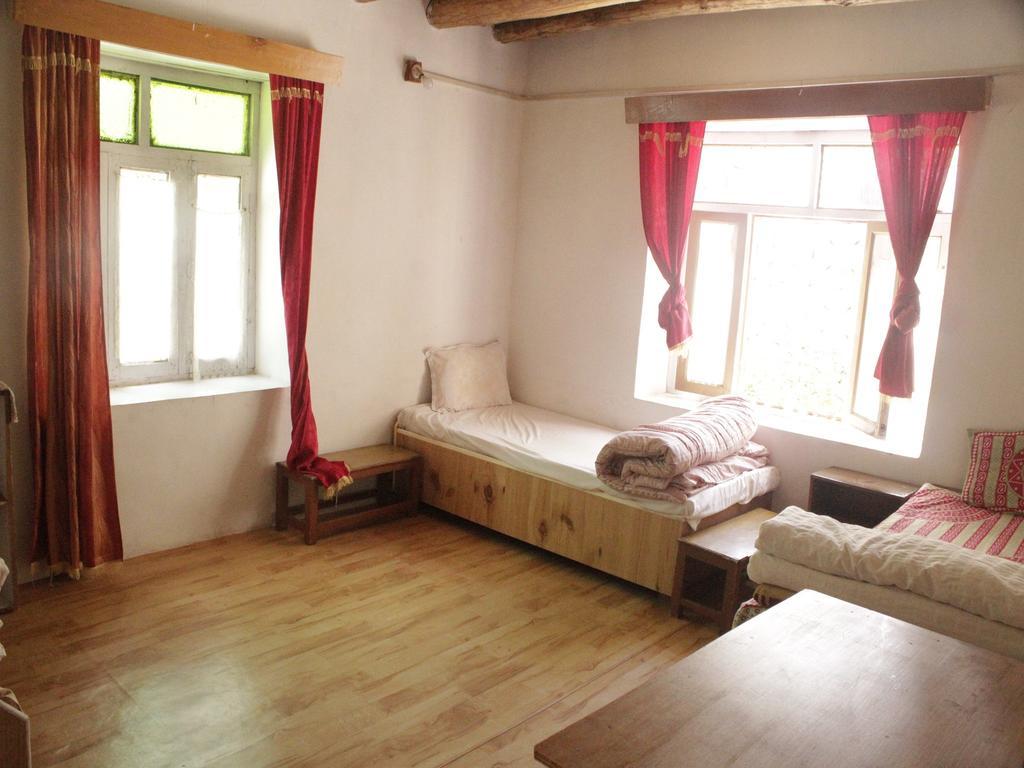 Tsetan Guest House 레 외부 사진